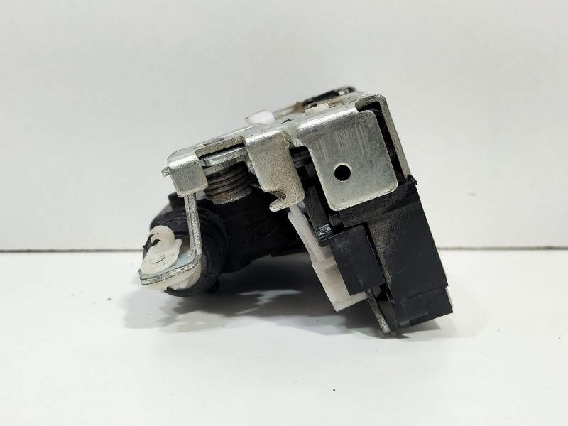 Recambio de cerradura puerta delantera izquierda para dacia logan (ls_) 1.5 dci (ls04) referencia OEM IAM LOGAN (LS_) 1.5 dCi (L