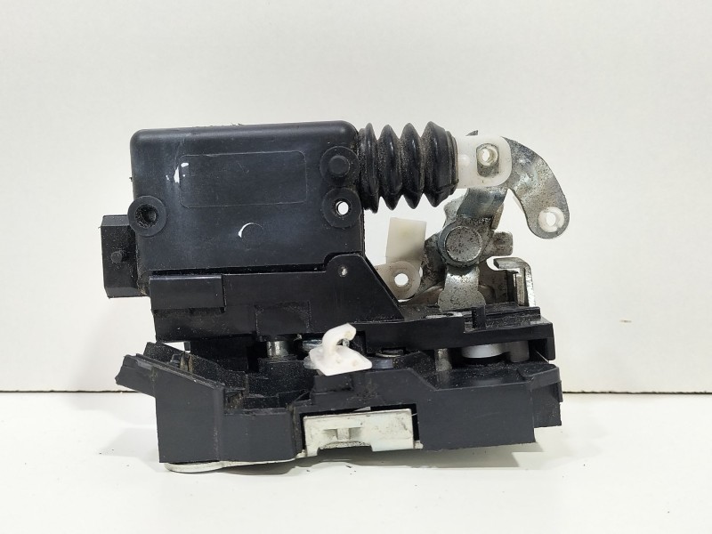 Recambio de cerradura puerta trasera izquierda para dacia logan (ls_) 1.5 dci (ls04) referencia OEM IAM LOGAN (LS_) 1.5 dCi (LS0