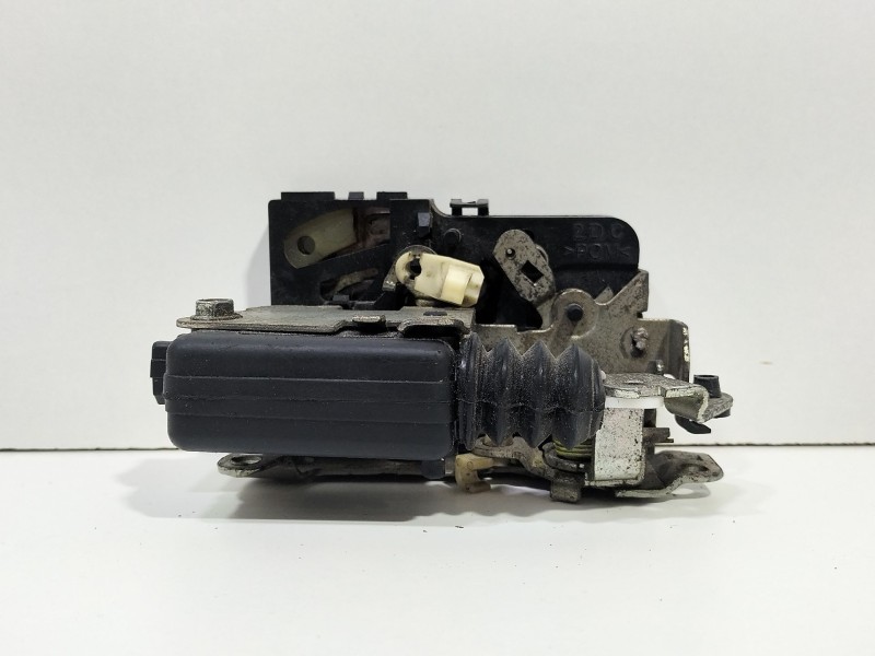 Recambio de cerradura puerta trasera derecha para dacia logan (ls_) 1.5 dci (ls04) referencia OEM IAM LOGAN (LS_) 1.5 dCi (LS04)