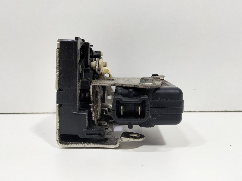 Recambio de cerradura puerta delantera derecha para dacia logan (ls_) 1.5 dci (ls04) referencia OEM IAM LOGAN (LS_) 1.5 dCi (LS0