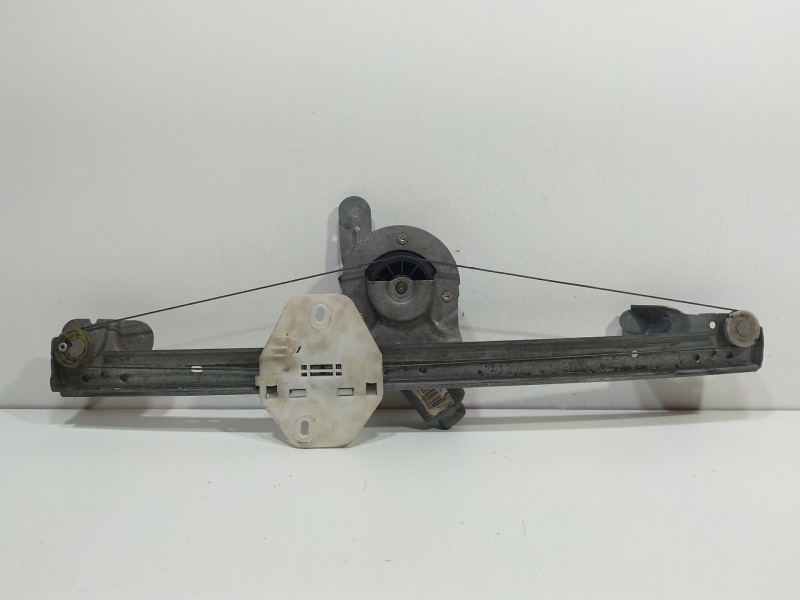 Recambio de elevalunas delantero izquierdo para dacia logan (ls_) 1.5 dci (ls04) referencia OEM IAM 400726D  