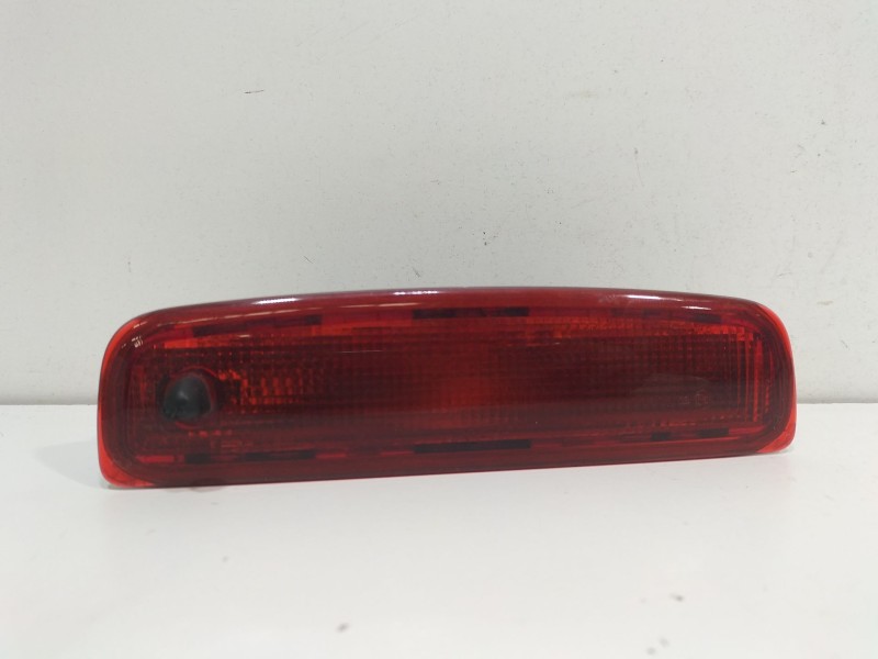 Recambio de luz central de freno para dacia logan (ls_) 1.5 dci (ls04) referencia OEM IAM 89037431  