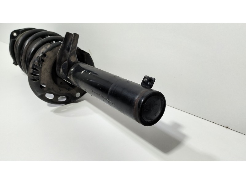 Recambio de amortiguador delantero izquierdo para skoda octavia ii (1z3) 1.9 tdi referencia OEM IAM 1K0412021JP  
