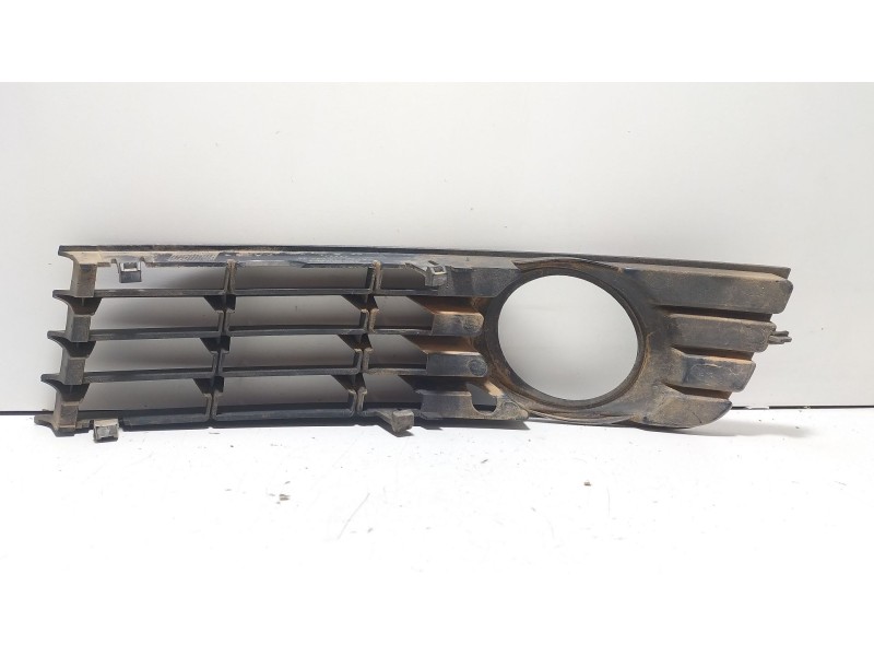 Recambio de rejilla delantera para audi a4 b6 (8e2) 1.9 tdi referencia OEM IAM 8E0807682  
