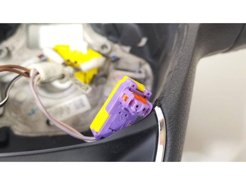 Recambio de volante multifuncion para seat leon st (5f8) 1.0 tsi referencia OEM IAM 5F0419091AH  