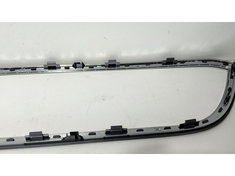 Recambio de moldura para seat leon st (5f8) 1.0 tsi referencia OEM IAM 5F1858061A  