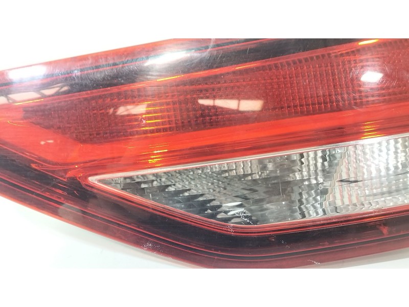 Recambio de piloto trasero derecho de porton para seat leon st (5f8) 1.0 tsi referencia OEM IAM 5F0945094L  