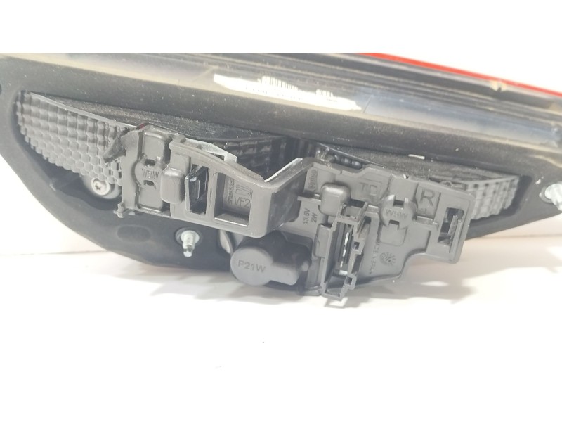 Recambio de piloto trasero derecho de porton para seat leon st (5f8) 1.0 tsi referencia OEM IAM 5F0945094L  