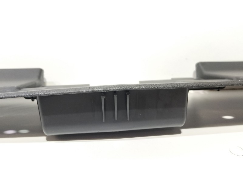 Recambio de molduras delanteras para seat leon st (5f8) 1.0 tsi referencia OEM IAM 5F0853655B  