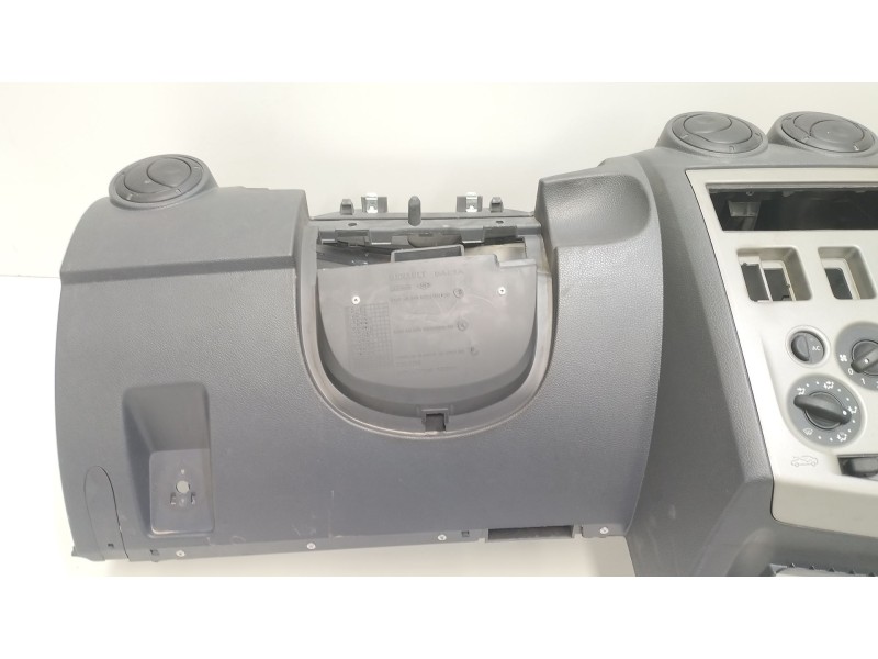 Recambio de salpicadero para dacia logan (ls_) 1.5 dci (ls0w) referencia OEM IAM 681002065R  