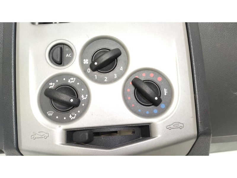 Recambio de salpicadero para dacia logan (ls_) 1.5 dci (ls0w) referencia OEM IAM 681002065R  