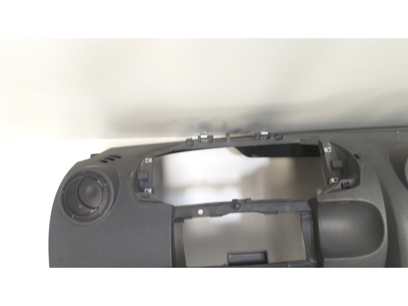 Recambio de salpicadero para dacia logan (ls_) 1.5 dci (ls0w) referencia OEM IAM 681002065R  