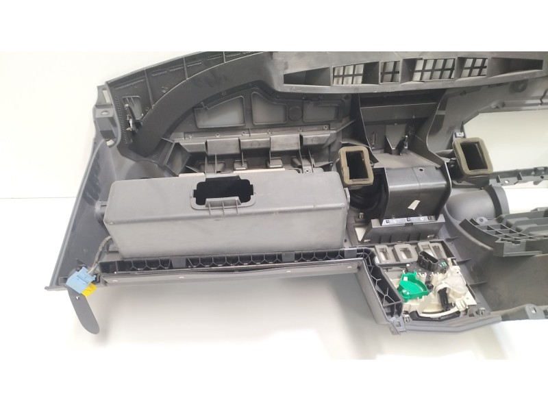 Recambio de salpicadero para dacia logan (ls_) 1.5 dci (ls0w) referencia OEM IAM 681002065R  