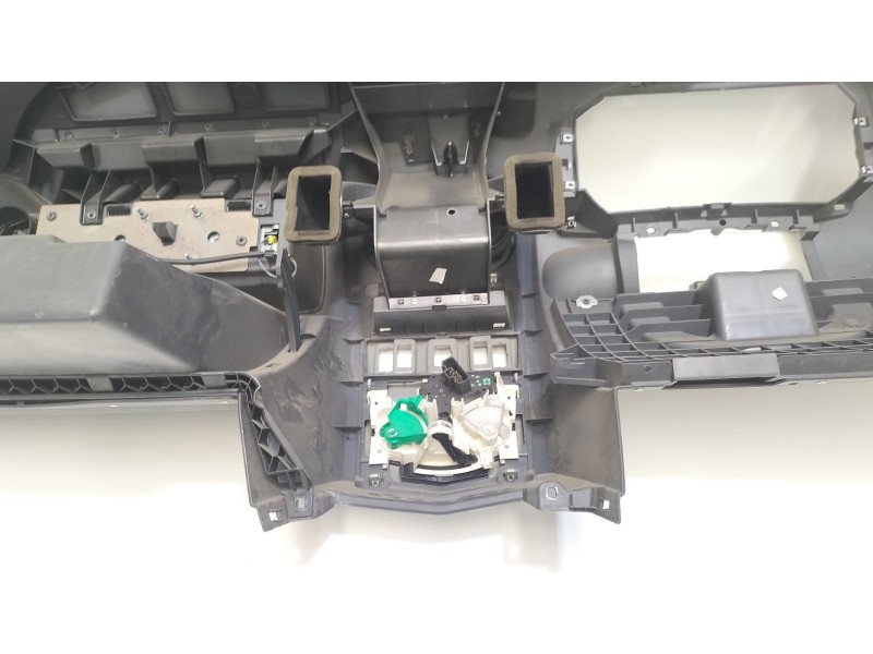 Recambio de salpicadero para dacia logan (ls_) 1.5 dci (ls0w) referencia OEM IAM 681002065R  