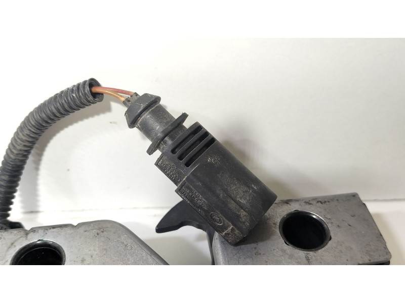 Recambio de cerradura capot para seat leon st (5f8) 1.0 tsi referencia OEM IAM 5F0823509D  