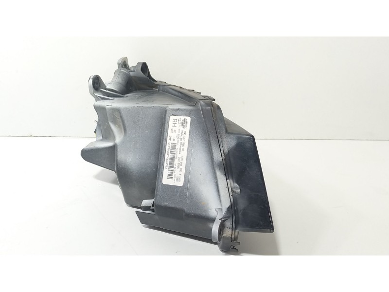 Recambio de faro antiniebla derecho para seat leon st (5f8) 1.0 tsi referencia OEM IAM 575941702A  