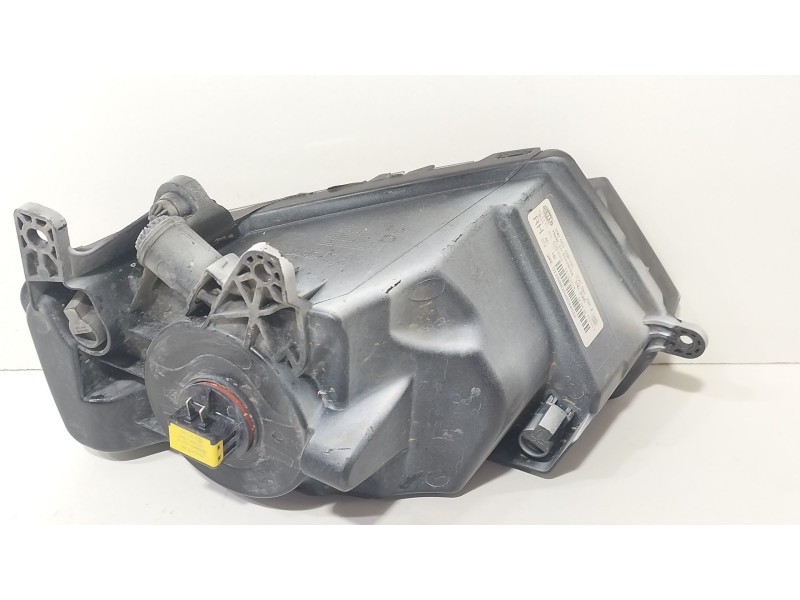 Recambio de faro antiniebla derecho para seat leon st (5f8) 1.0 tsi referencia OEM IAM 575941702A  
