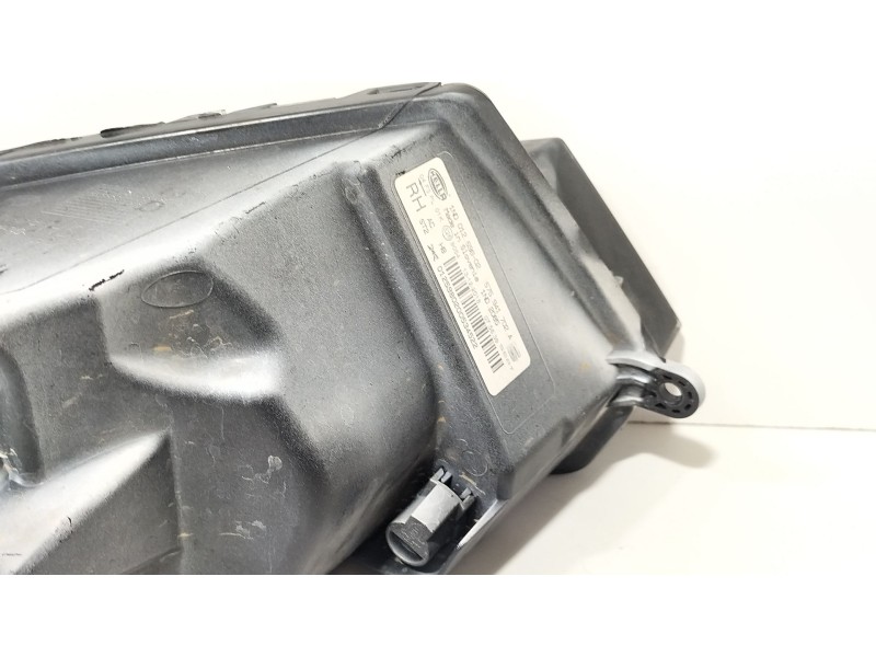 Recambio de faro antiniebla derecho para seat leon st (5f8) 1.0 tsi referencia OEM IAM 575941702A  