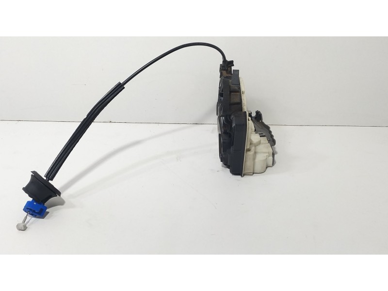 Recambio de cerradura puerta trasera derecha para seat leon st (5f8) 1.0 tsi referencia OEM IAM 5K4839016AF  