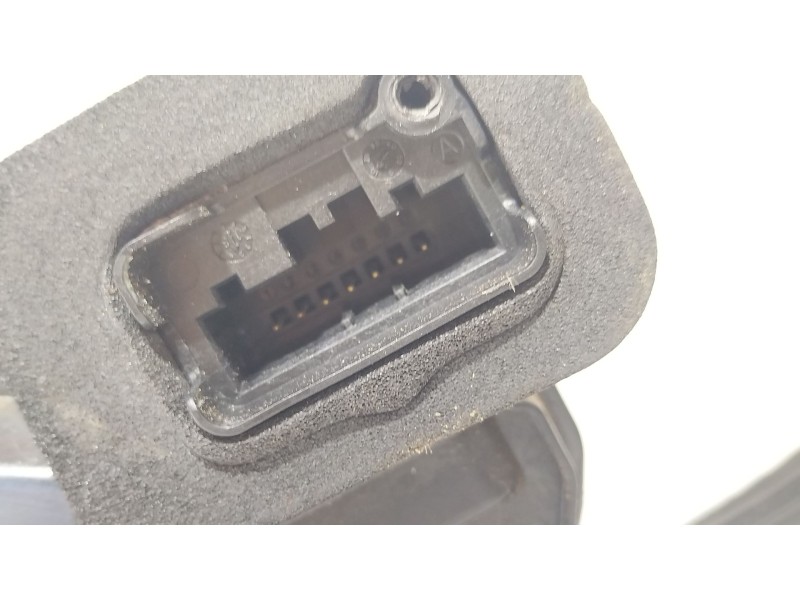 Recambio de cerradura puerta trasera derecha para seat leon st (5f8) 1.0 tsi referencia OEM IAM 5K4839016AF  