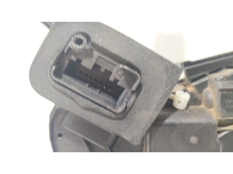 Recambio de cerradura puerta trasera izquierda para seat leon st (5f8) 1.0 tsi referencia OEM IAM 5K4839015AF  