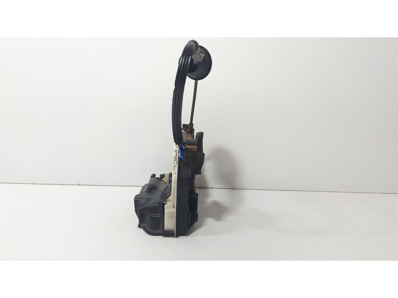 Recambio de cerradura puerta trasera izquierda para seat leon st (5f8) 1.0 tsi referencia OEM IAM 5K4839015AF  