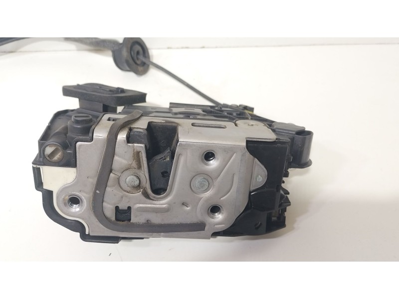 Recambio de cerradura puerta trasera izquierda para seat leon st (5f8) 1.0 tsi referencia OEM IAM 5K4839015AF  