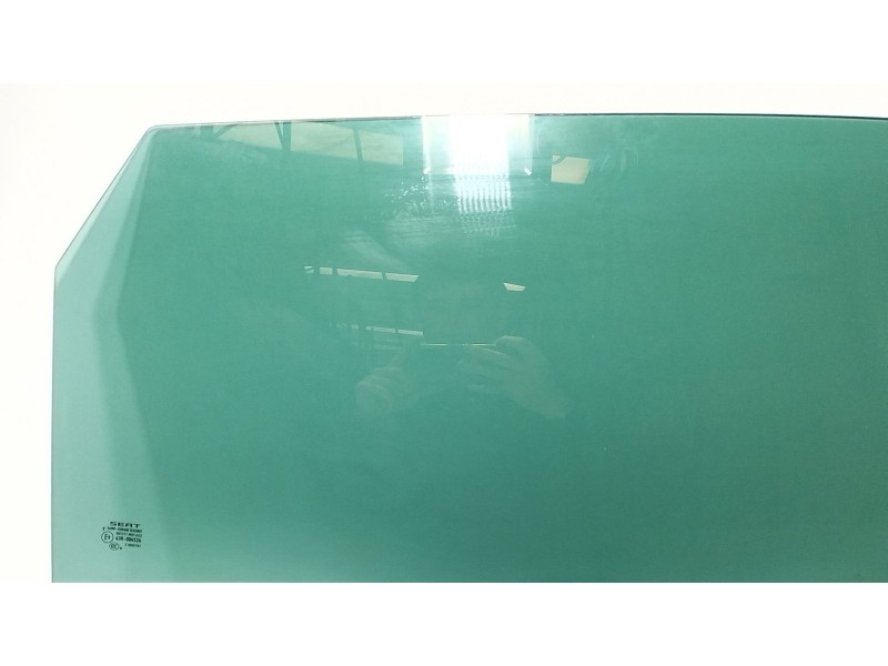 Recambio de luna trasera derecha para seat leon st (5f8) 1.0 tsi referencia OEM IAM 5F4845026C  