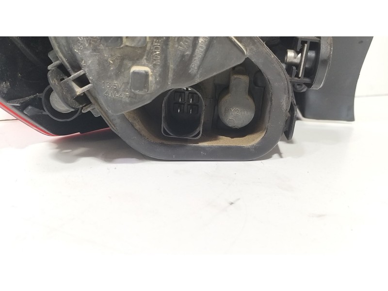 Recambio de piloto trasero derecho para seat leon st (5f8) 1.0 tsi referencia OEM IAM 5F0945096D  