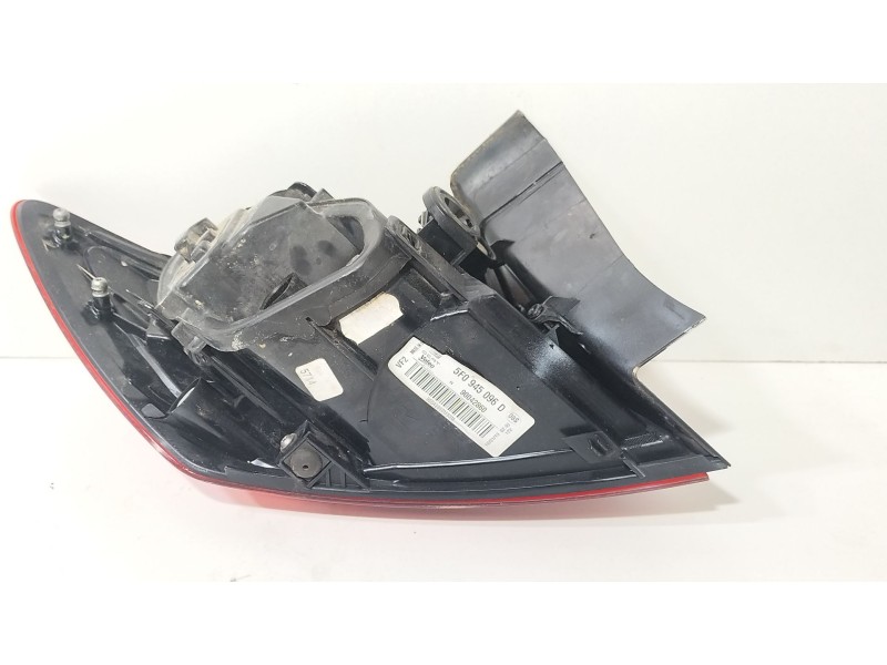 Recambio de piloto trasero derecho para seat leon st (5f8) 1.0 tsi referencia OEM IAM 5F0945096D  