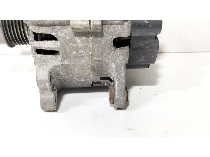 Recambio de alternador para seat leon st (5f8) 1.0 tsi referencia OEM IAM 04E903015  