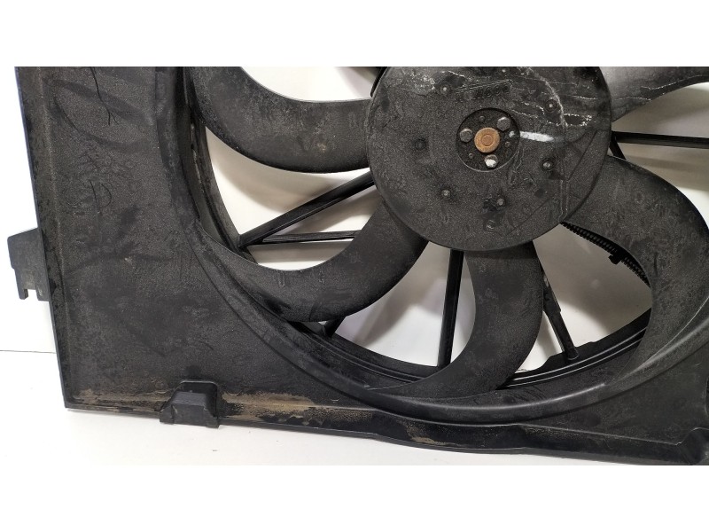 Recambio de electroventilador para hyundai tucson (jm) 2.0 crdi referencia OEM IAM 253802EXXX  