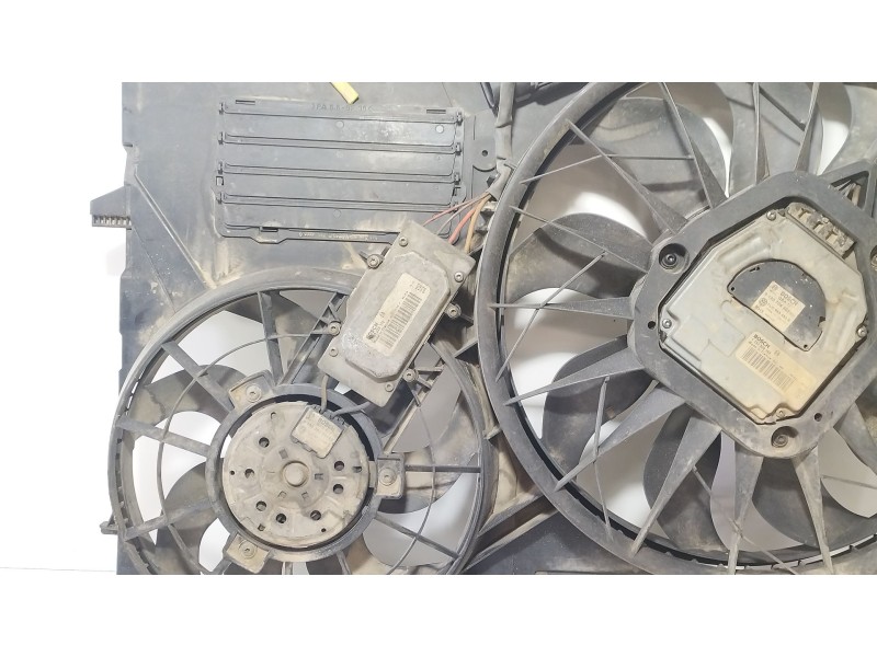 Recambio de electroventilador para volkswagen touareg (7la, 7l6, 7l7) 5.0 v10 tdi referencia OEM IAM 7L0121208G  