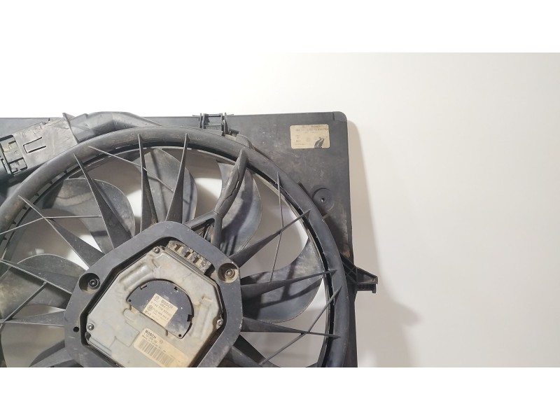 Recambio de electroventilador para volkswagen touareg (7la, 7l6, 7l7) 5.0 v10 tdi referencia OEM IAM 7L0121208G  
