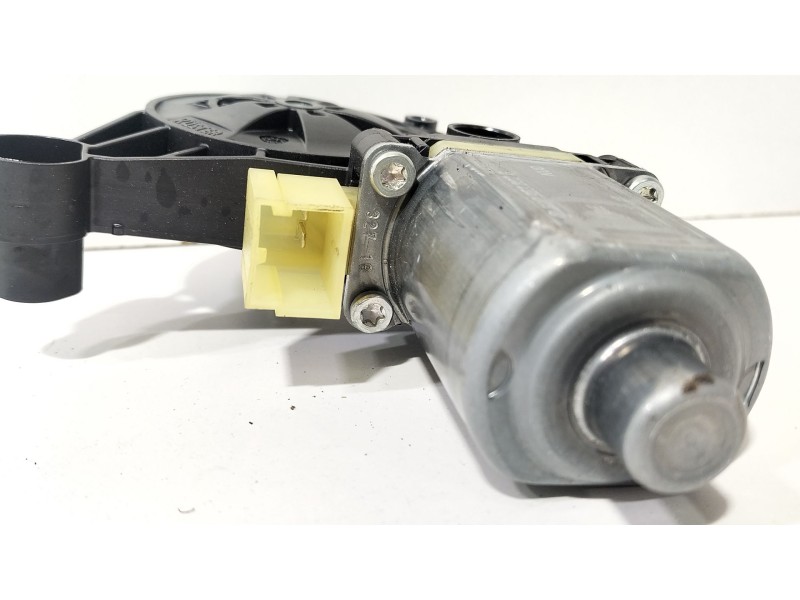 Recambio de motor elevalunas delantero derecho para seat leon st (5f8) 1.0 tsi referencia OEM IAM 5Q0959802B  