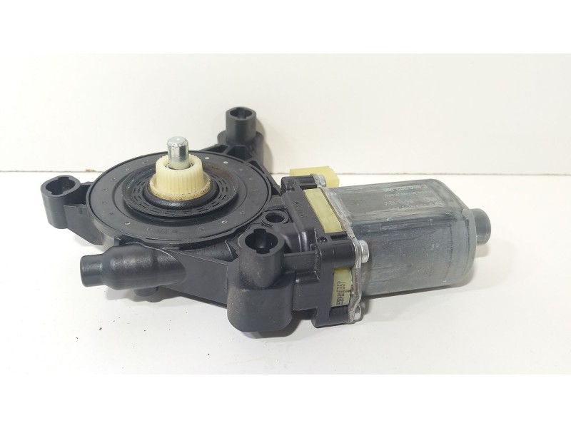 Recambio de motor elevalunas delantero derecho para seat leon st (5f8) 1.0 tsi referencia OEM IAM 5Q0959802B  