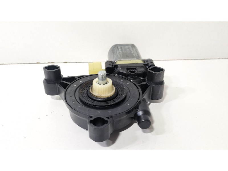 Recambio de motor elevalunas delantero derecho para seat leon st (5f8) 1.0 tsi referencia OEM IAM 5Q0959802B  