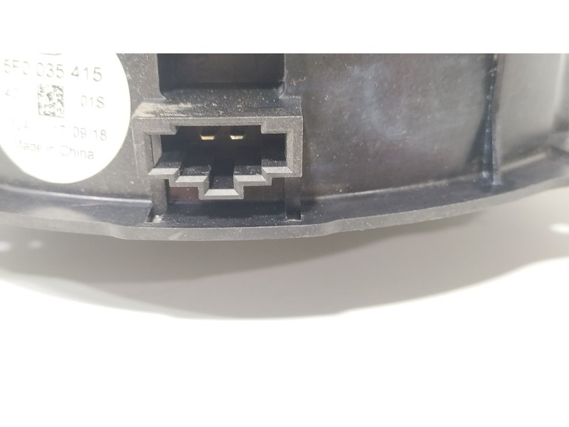 Recambio de altavoz para seat leon st (5f8) 1.0 tsi referencia OEM IAM 5F0035415  