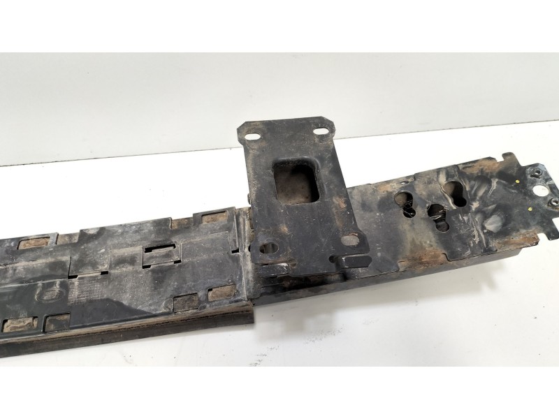 Recambio de refuerzo paragolpes delantero para land rover discovery iv (l319) 3.0 sdv6 4x4 referencia OEM IAM AH2213D020AA  