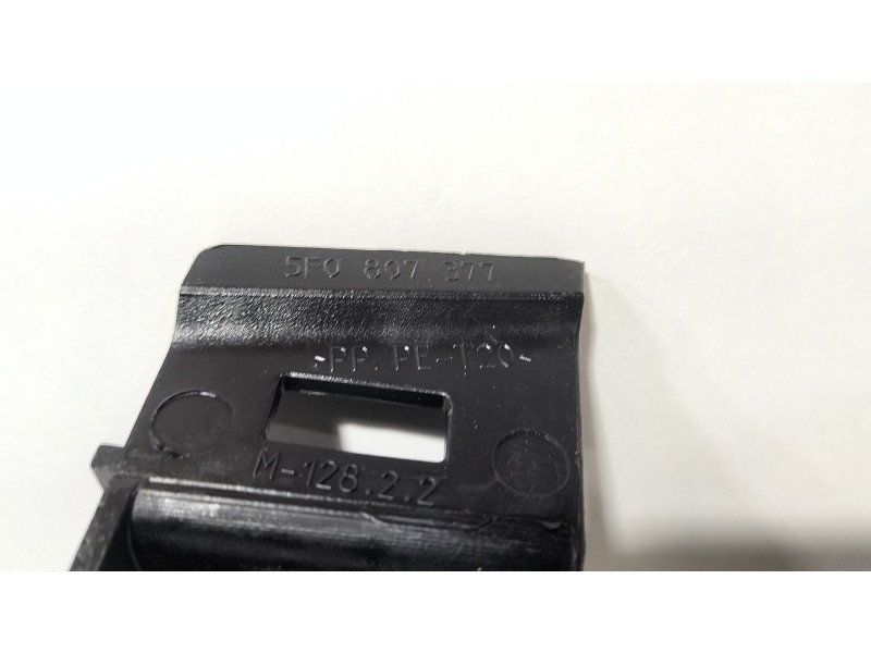 Recambio de moldura para seat leon st (5f8) 1.0 tsi referencia OEM IAM 5F0807377  