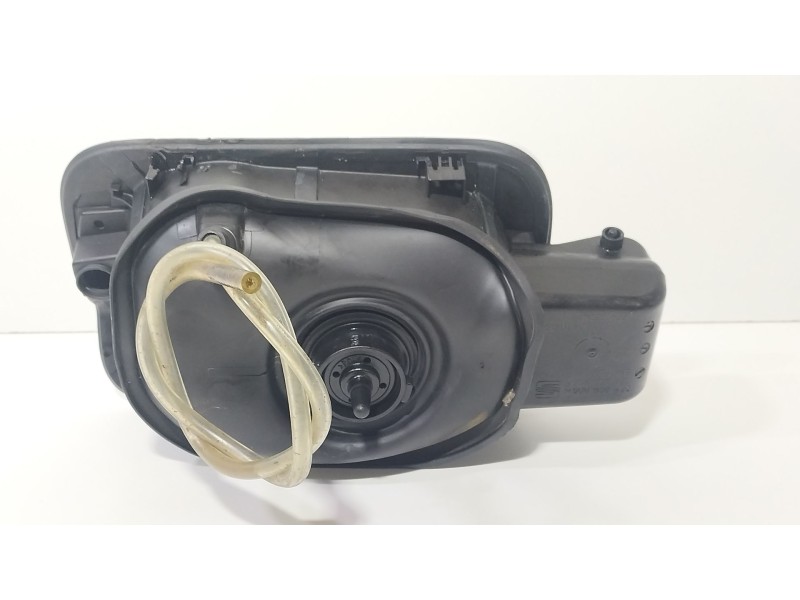 Recambio de tapa exterior combustible para seat leon st (5f8) 1.0 tsi referencia OEM IAM 5F4809905F  