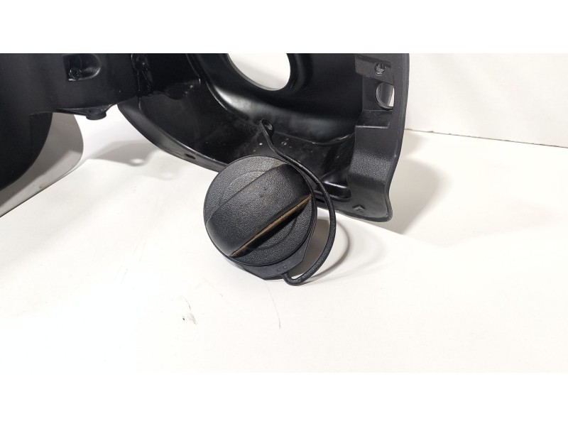 Recambio de tapa exterior combustible para seat leon st (5f8) 1.0 tsi referencia OEM IAM 5F4809905F  