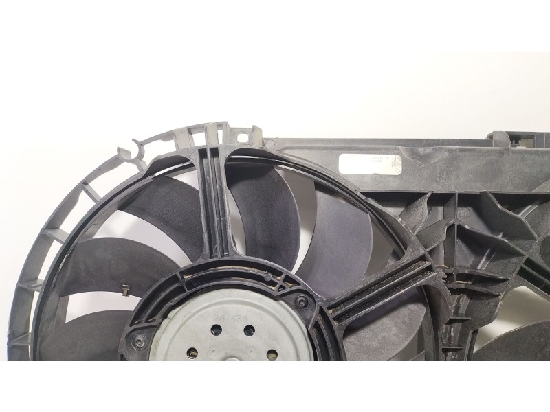 Recambio de electroventilador para chrysler voyager (rg) 2.5 crd grand voyager limited referencia OEM IAM MC1211868911P  