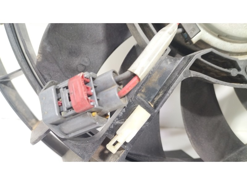 Recambio de electroventilador para chrysler voyager (rg) 2.5 crd grand voyager limited referencia OEM IAM MC1211868911P  
