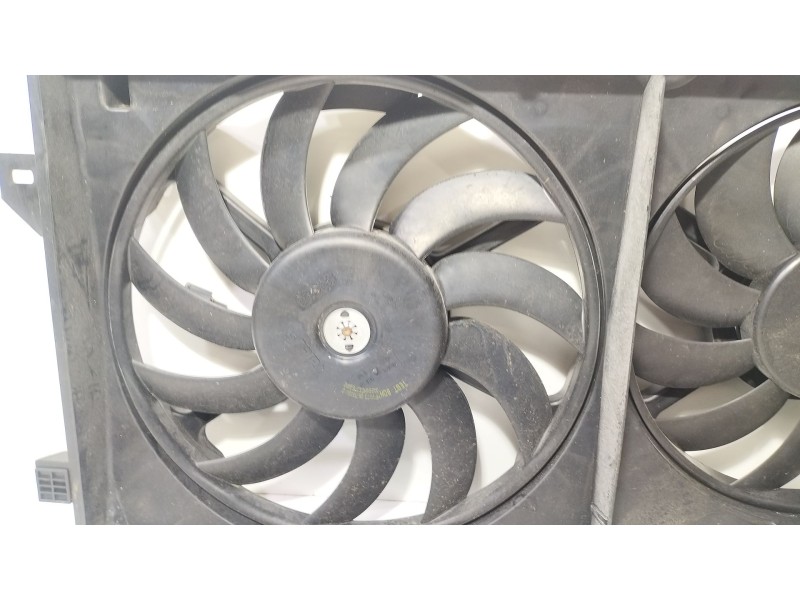 Recambio de electroventilador para chrysler voyager (rg) 2.5 crd grand voyager limited referencia OEM IAM MC1211868911P  