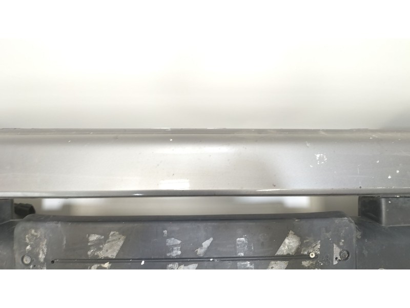 Recambio de paragolpes delantero para land rover discovery iv (l319) 3.0 sdv6 4x4 referencia OEM IAM LR058014  