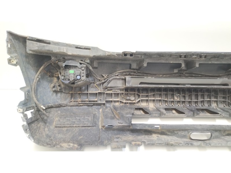 Recambio de paragolpes delantero para land rover discovery iv (l319) 3.0 sdv6 4x4 referencia OEM IAM LR058014  