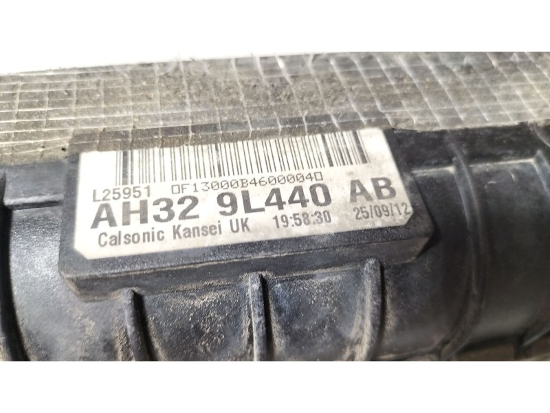 Recambio de intercooler para land rover discovery iv (l319) 3.0 sdv6 4x4 referencia OEM IAM AH329L440AB  