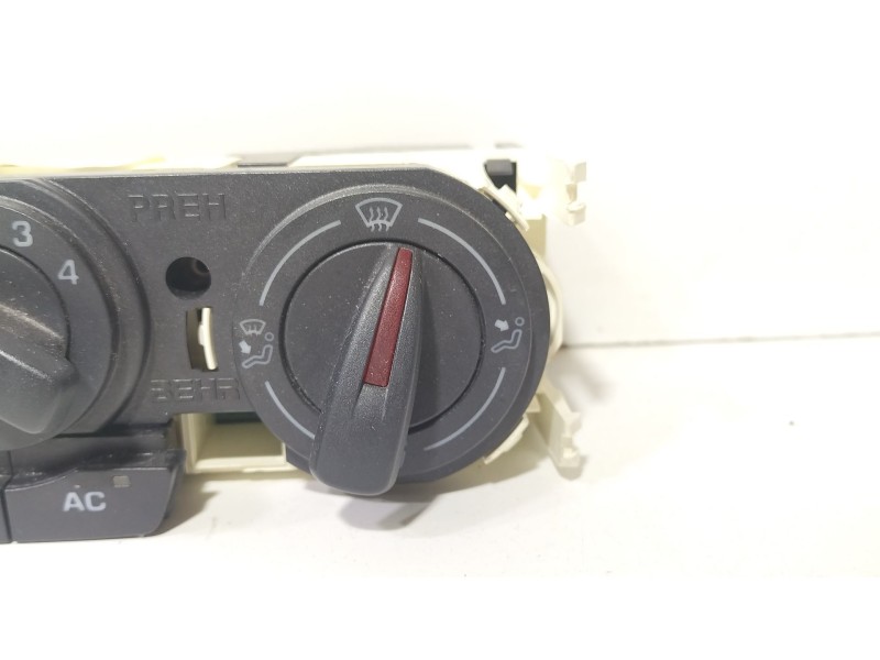 Recambio de mando climatizador para seat ibiza iv st (6j8, 6p8) 1.2 tsi referencia OEM IAM 6J0820045A  