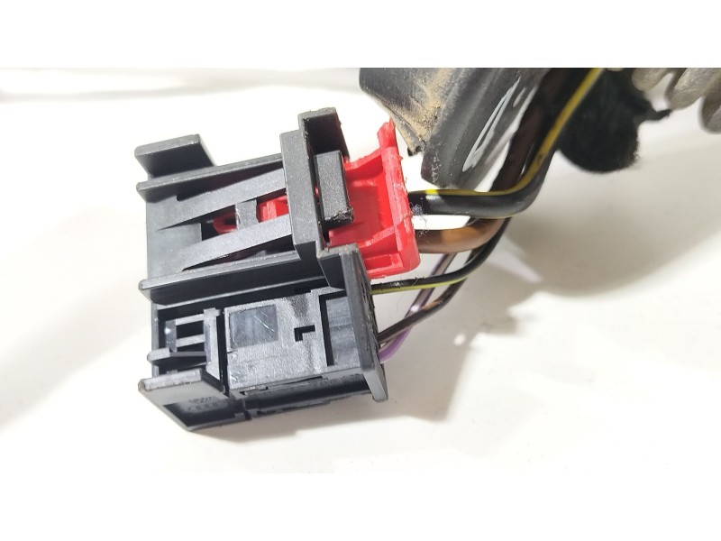 Recambio de cableado electrico de puerta para seat leon st (5f8) 1.0 tsi referencia OEM IAM 5F4971687D  